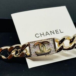 Gold Chain Bracelet with Crystal Detail